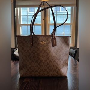 Coach tote with wristlet